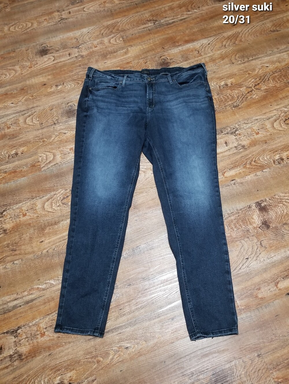Silver Jeans 20/31 Suki Skinny Deep Blue Wash New Condition